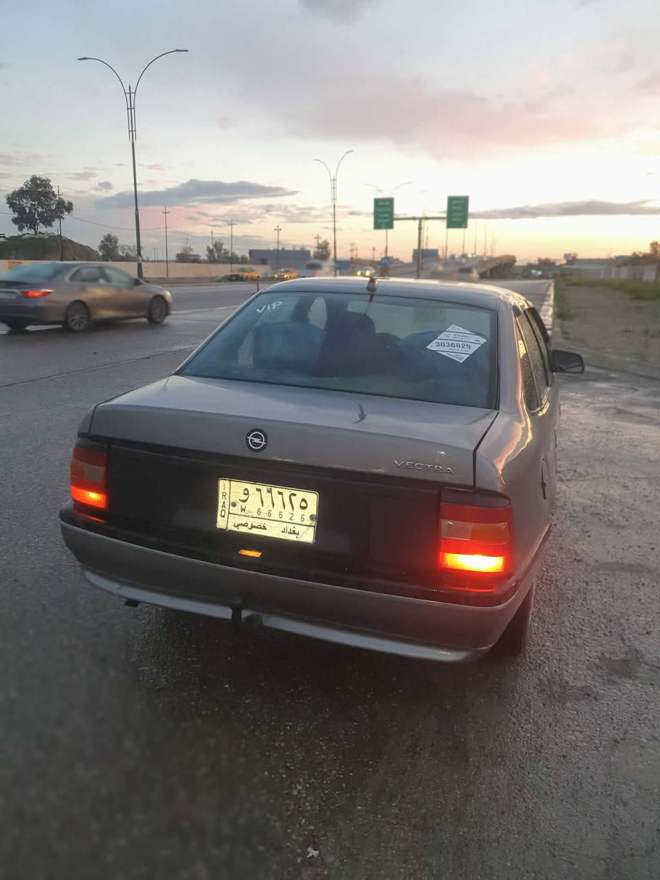 سلام علیكم اوبل ١٩٩٢ محرك جدید ١٨ كیر اوتوماتیك كیرو محرك بشرت لا سرف لا بخار سبوخ جدید رادیتر جدید كهربایات كلش مزبوت سیارە حلو  رقم بغدادشرت تحویل للسعر ٣٥ و بیها مجال مكانی كركوك ***********
