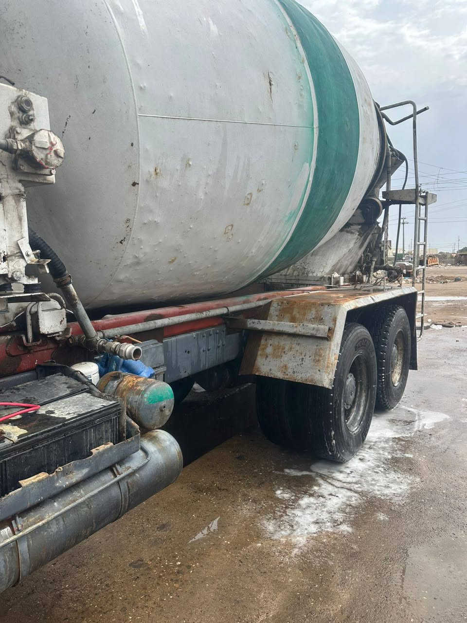 البي فرنسي موديل 91 سكس خباطه شغاله جاهزه رقم بصره تحويل سنويه منتهيه مكينه كير جدد مكينه 8 محسن كير 6 قليج تخم تاير دواخل حلوه سياره جاهزه للعمل 
مكان البصره  ***********
