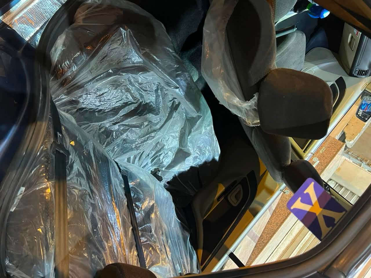 السلام عليكم بيجو بارص 2024 كفاله عامه البيع سعر ٧٥ وبيها مجال عنوان بصره بريهه رقم موبايل *********** وتساب فقط

