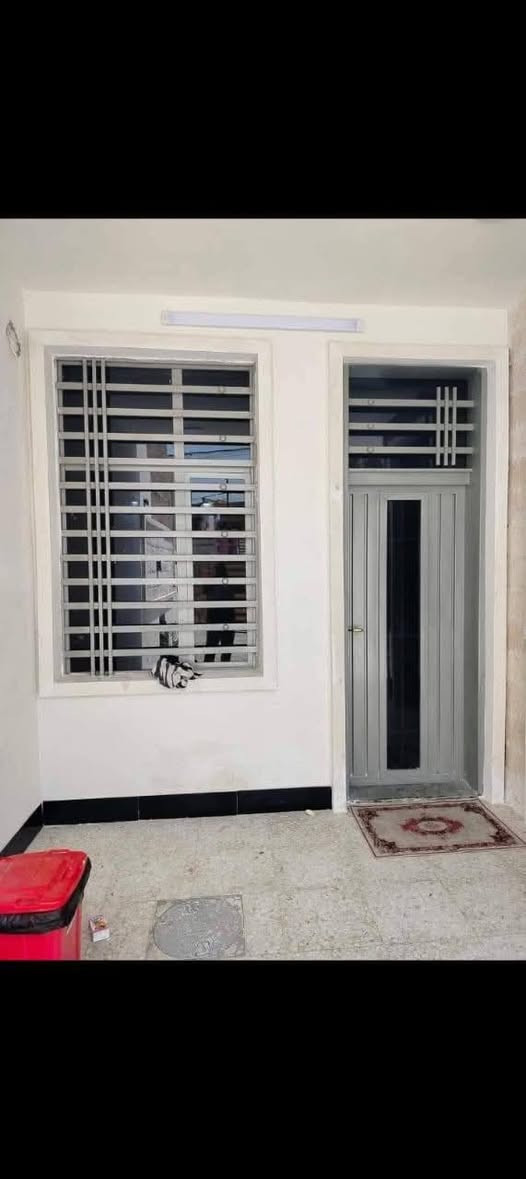 لعمل الأبواب وشبابيك وسقايف ومظلات الكيسبان وسندويج والكيربي كافة انواع الحدادة والتصاميم الهندسية 

كربلاء حي الصناعي  772 322 6325
