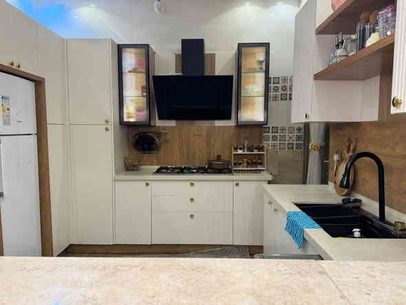 يا الله
دار حديث للبيع بناء سنة ٢٠٢٤
في منطقة الشعب حي التجار قريب الشارع العام مقابل اسواق الوردة
المساحة ١١٠ متر
واجه ٥متر
نزال ٢٢ متر
يحتوي على ٤ غرف نوم وخدمات بكل طابق وخدمات خارجية
البناء فول درجة اولى مع الاثاث كامل
السعر ٣٥٥ مليون مع المجال
للاستفسار
مكتب الحضارة للوساطة العقارية
***********
