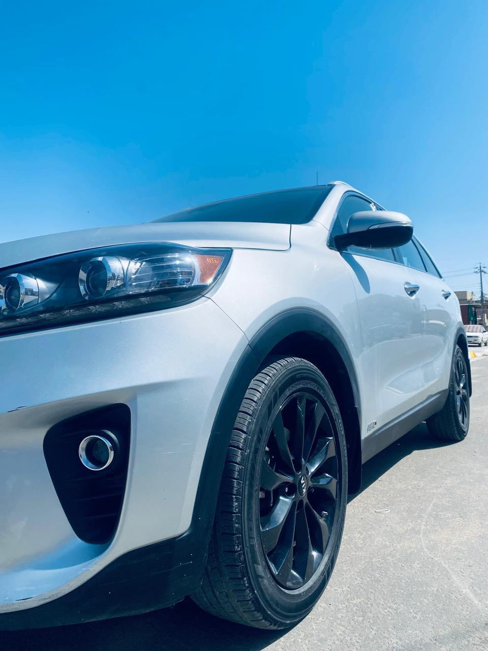 السلام عليكم
بيع فقط 
سياره سورينتو وارد امريكي ٢٠
مرقم بابل 
مكينه 6 سلندر ٣٣٠٠
اللون رصاصي فضي 
رقم الشاصي  /
5XYPHDA59LG691939
ماشيه 61 فور ويل و قابل لزيادة 
فتحه بانوراما 
ثلاث قطع تبريد 
كشنات جلد 
بصمة ابواب  
تحديد مسار  
حادث جاملغ  
مكان كربلاء المقدسة 
السعر ٢٠٥
***********
