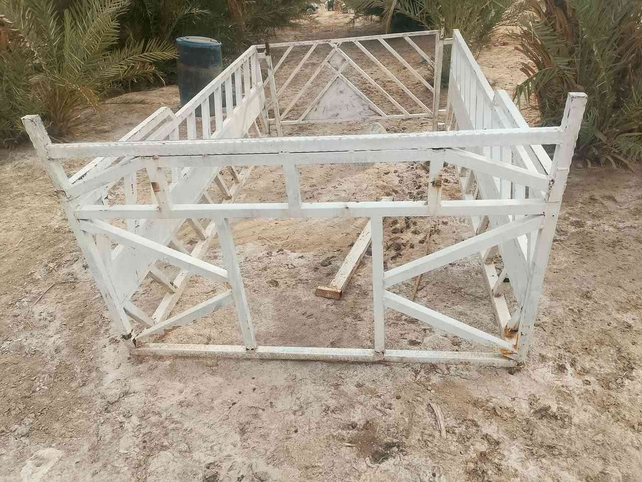 حجر للبيع شفا يخابرنا خاص وكان الديوانيه هذا غماس المفرق قضاء المفرق ***********
