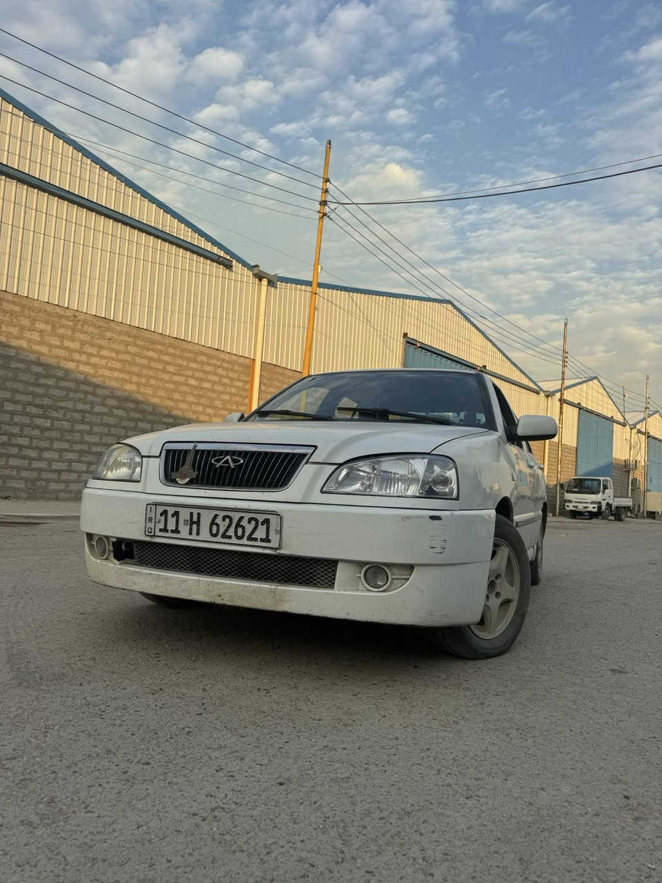 السلام عليكم 
للبيع شيري كوين 2009 بأسمي تحويل ثاني يوم سنوية لل ٣٠ بس الهزه تسقط هلشهر ماعرف شوكت بلضبط
مكينه وكير خير من الله بلادي قبق اسود 
تبريد شغال 
تحتاج ترتيبات بسيطة  عبيها خياسات بلذيول فقط مثل ماموضح بلصوره عليها غرامة اوكعها من سعر السياره 
صدر جديد 
رقم انكليزي 

السياره بلاد من الدعاميه للدعامية عنواني بغداد جسر ديالى الجديد السايد الواحد متواجد من ٩ الصبح لل ٤ العصر وراها عندي دوام مامتواجد بهاي المنطقه 
***********
السعر ٣٤ وبيها مجال 
جماعة ال ٢٥ لاتعلق اصلاً  ماريد اشوفك تفتر يمي
