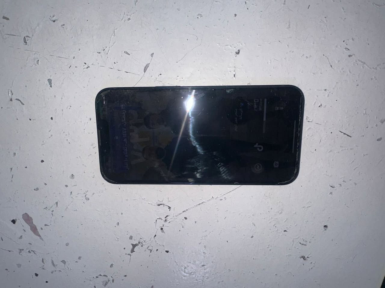 ايفون ١٣عادي ذلكره 128بطاريه مبدله اصليه 100جهاز شخط ما بيه مكفول من كلشي لون نيلي تفاصيل خاص او ***********
