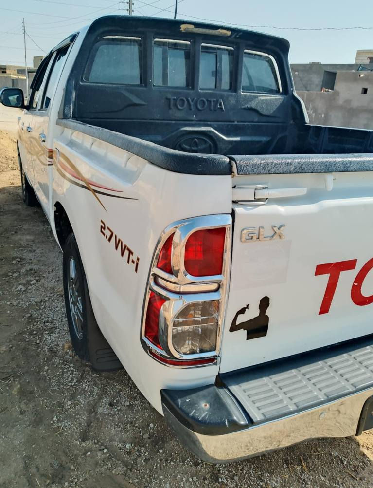 للبيع فلاونزه 2015  سعودي فول بارد بلغماره بسيط  سياره كفاله عامه على وضع شريكه ماشيه 240  سنويه 2028 بسمي.   تخم تاير جديد. سياره من فضل الله جاهزه رقم بابل  تحويل ثاني يوم  شاصي 19  مكان ناصريه مركز  سعر 185 ستفسار على رقم ***********
