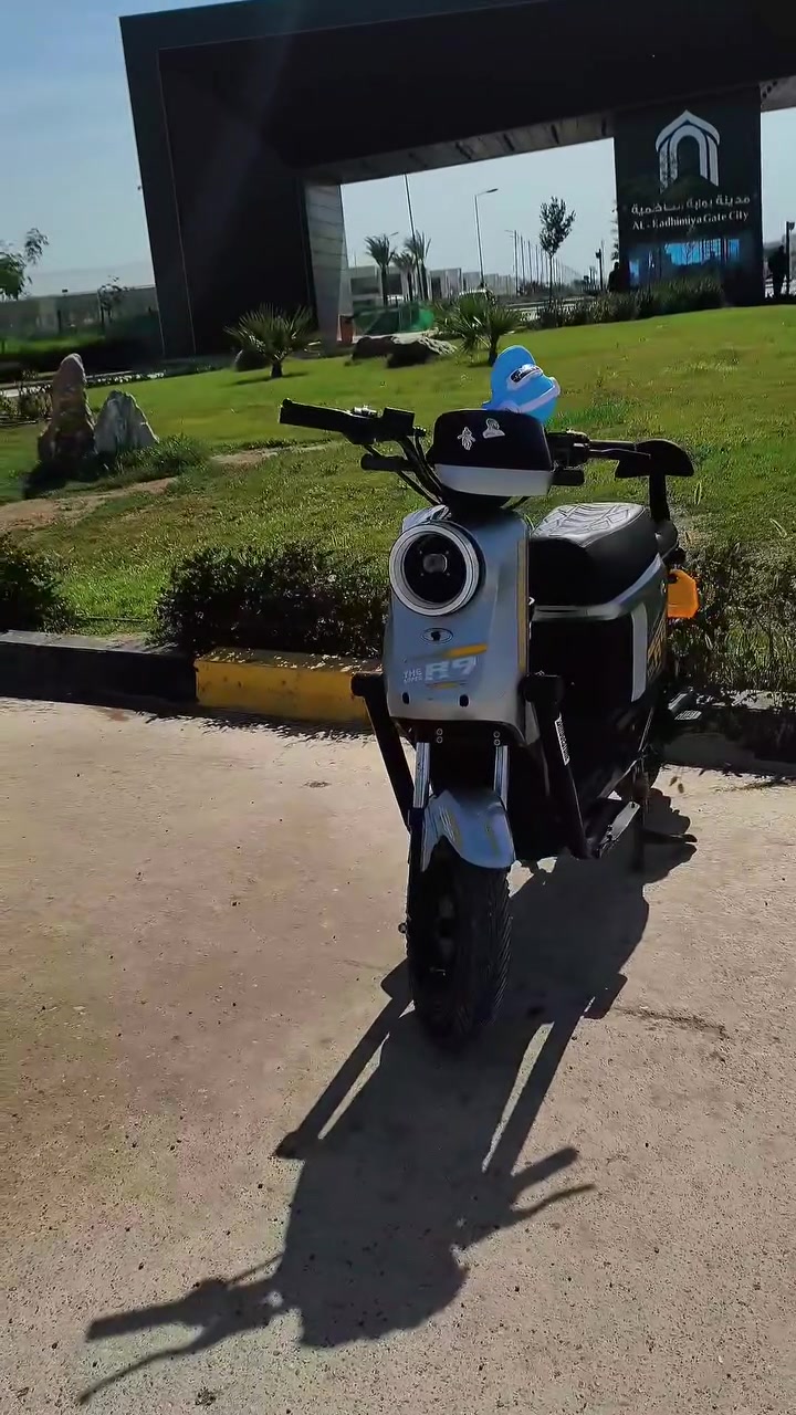 دراجة للبيع ب500 وبيه مجال حك جية دراجة نضيفة شركة ولي بطارية ولي دراجة تخبل للتواصل *********** عنواني بغداد
