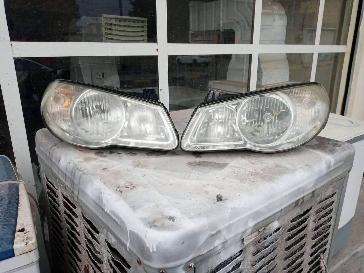 اغراض للبيع كبات الانترا اصلي شباك كيا سيراتو اصلي مازدات اصليه الانترا خليجي 2011لحيه كيا سيراتو 
***********
