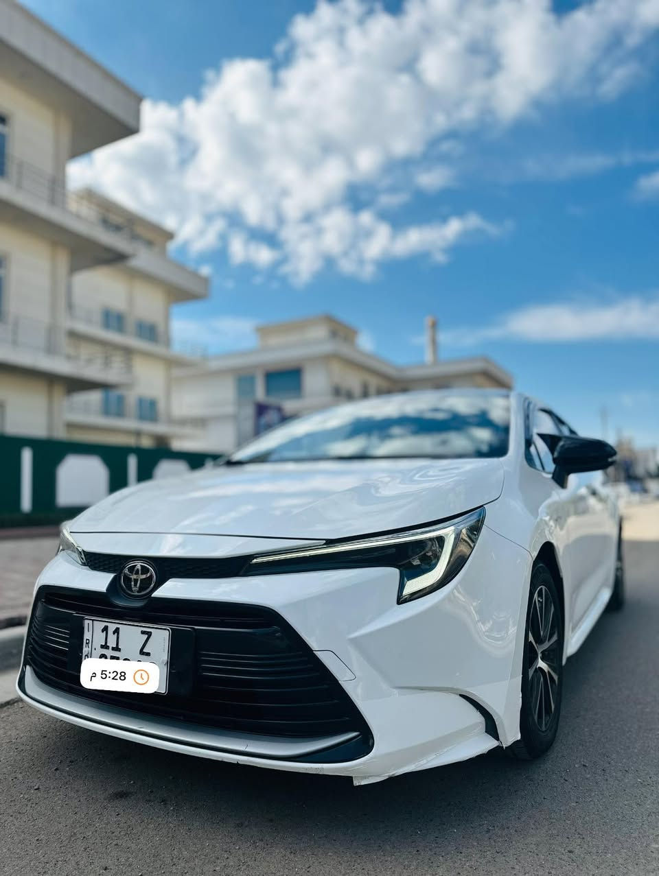 سلام عليكم حبايب للبيع كورلا موديل 2025 فول مواصفات للاخير اعلى مواصفات بشكل الامريكي 
سياره جديدة ومحافظ عليها كلش 
مغلف الارضية مالتها عازل صوت وجلد حته متتوصخ
مواصفاتها
سلايد روف
بصمة
شاشة 
كامره
حساس محيطي 360 درجة
رادار 
قيادة ذاتية
تحديد مسار 
كروز سرعه
شاشة دجتال 
ثلاث انظمة قيادة
ايڤي مود
سياد بريك بصمه
اوتو هولد 
تحكمات ستيرن
انارة زنون عالي ناصي 
زنون اوتو يشتغل وحدة بالضلمة
لايت عدسة ديناميكي متحرك
تبريد بيانو 
قطعتين تبريد
اضافات السيارة مري باتمان اسود
مطريات سود
سكوبات خلفية سود
جناح خلفي
داخل كاربون فايبر كير وفرس ودركة 
علامات الخلفية اسود
سياره مسويها بلاك ادشن بمكان متاخذ بلاك ب 170 ورقة تاخذ هاي وفرق كومة بالسعر
سياره عارضها ب 161 وبيها مجال حك الجية 
مكاني بغداد المنصور 
***********
