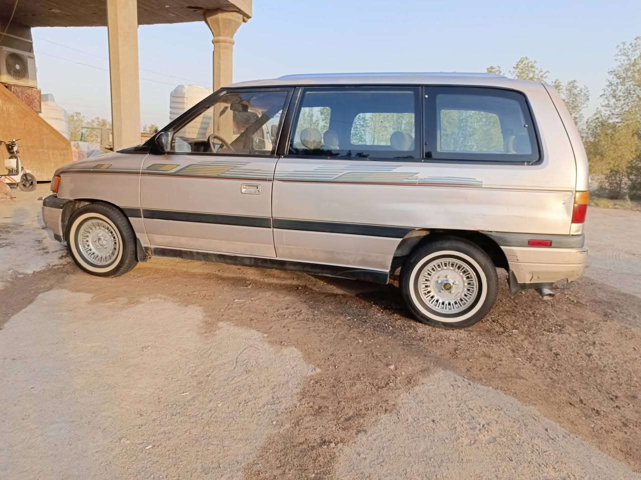 السلام عليكم للبيع مازدة MPV ياباني مديل 1993 سبعة راكب محرك 6 سلندر كير تعليك تبريد شغال رقم بغداد تحويل ثاني يوم السعر 35 وبيهة مجال الاستفسار الاتصال علة صاحب السيارة (***********)

