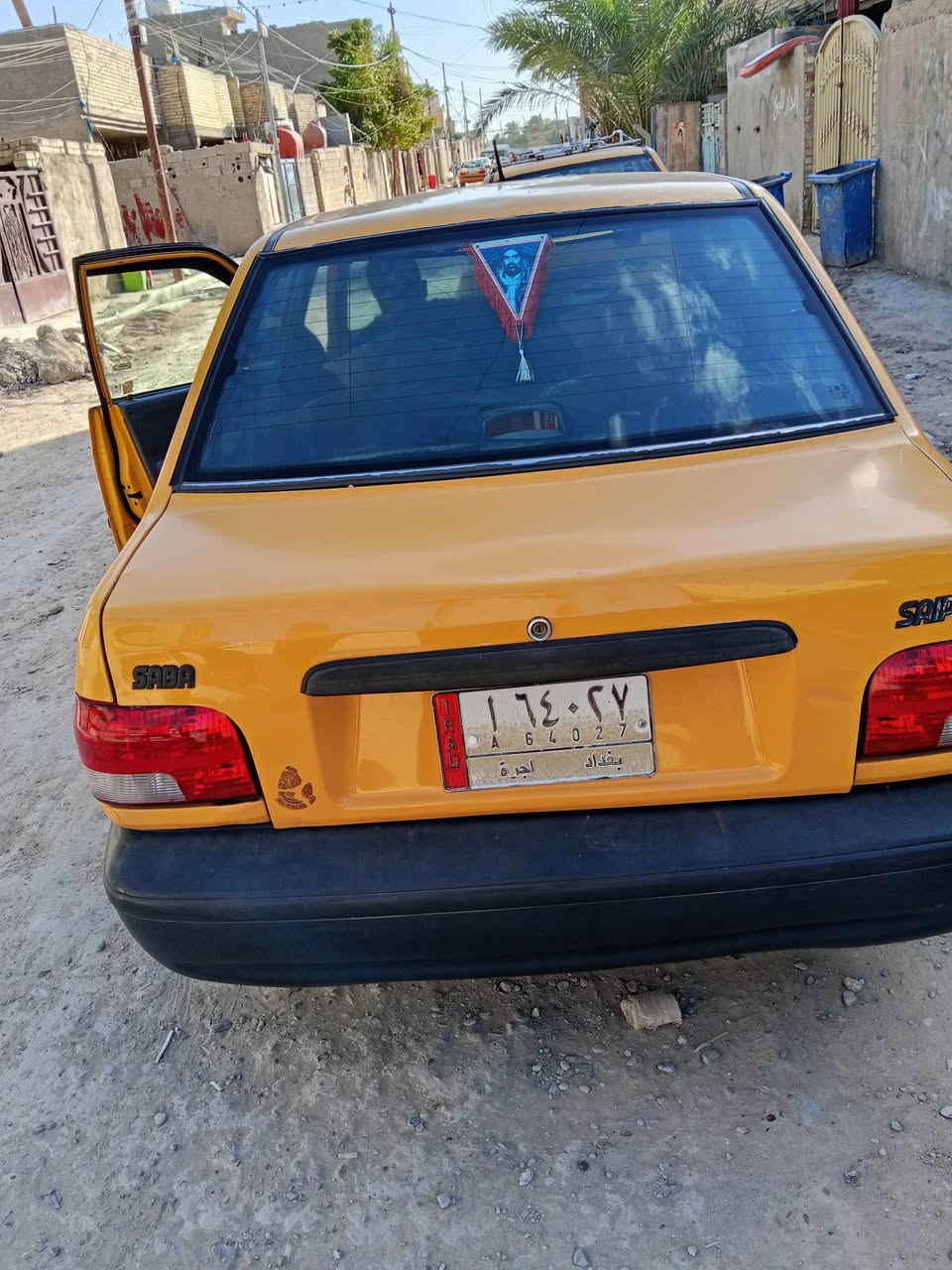 سلام عليكم سايبه 2011 مصفره غرامات وهيئه سياره نضيفه وخير من الله تخم تاير جديد باتري جديد منضومه تبريد جديده فقط الكمبريسر بي خلل وبيهة دخان اول ما شغل صبح شوي ويكطع بعد مدخن ابد دواخل جديده دوشمه جديده سياره مال جناي نضيفه معنه الكلمه شواصي بلاديات  بكاني كماليه شارع الاصفر  
سعرهة 30وبيهة *********** ولموشراي لا لا يكسر بسعرهة
