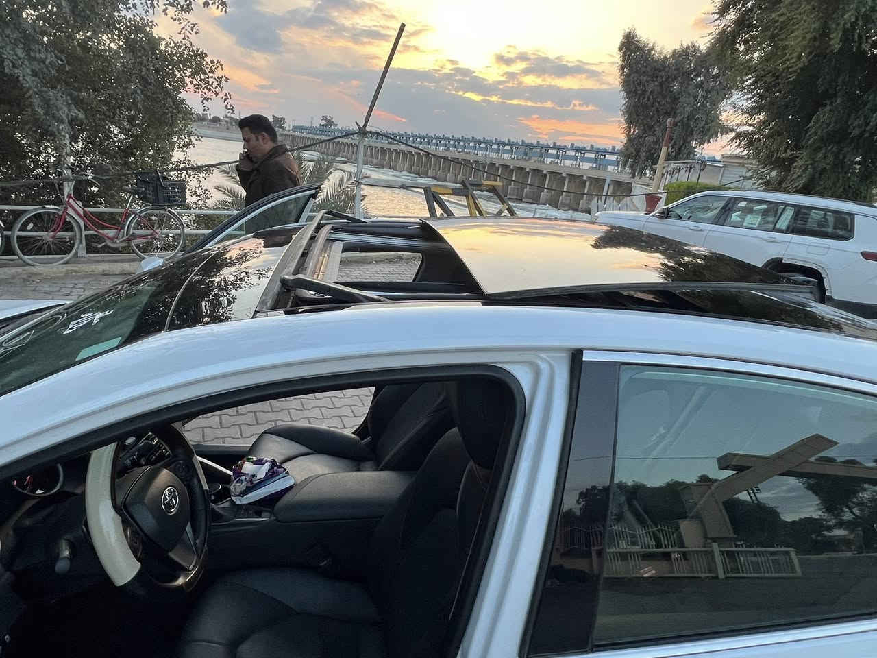 للبيع
كامري 2024 وارد امريكي  ياباني اصلي

عداد ١٨ الف 

نضام بانزين فقط

مكينه 2500 

ع وضع الشركه 

بيه حادث قبق جنطه تبديلهم بقطع اصليه بدون ارباك

جاهزه من كل النواحي 

مواصفات فول 

لوحات بغداد معوقين وكاله عامة  باسم المشتري 

سعره ٢٥٠$ بي مجال قليل

مكاني بغداد 

‭٠٧٨١ ٩٠٦ ٩٥١٢‬
