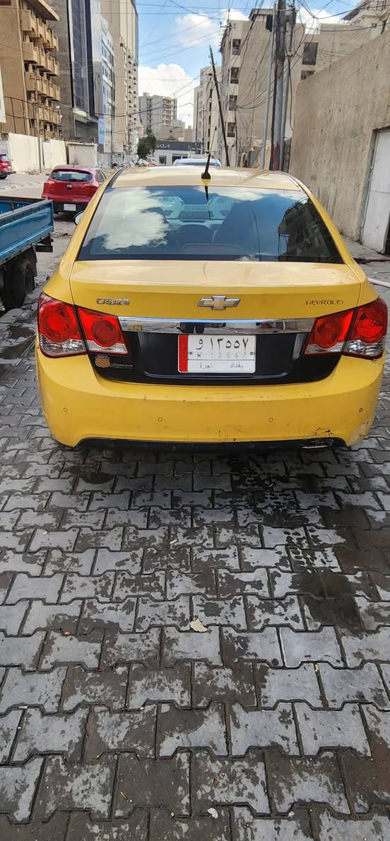 سلام عليكم شوفر اكروز 2012 مكينه ١٨٠٠ مكينه وكير جدد حويه وجامه اماميه وتخم تايرجديد وباتري السياره جاهزه مكان لسياره بغداد الكراده ***********سعر ٦٢
