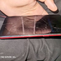 تلفون A10تلفون شغال لمسه حلو بس الشاشه مثل ما وضح بل الصوره و صاصي الس...