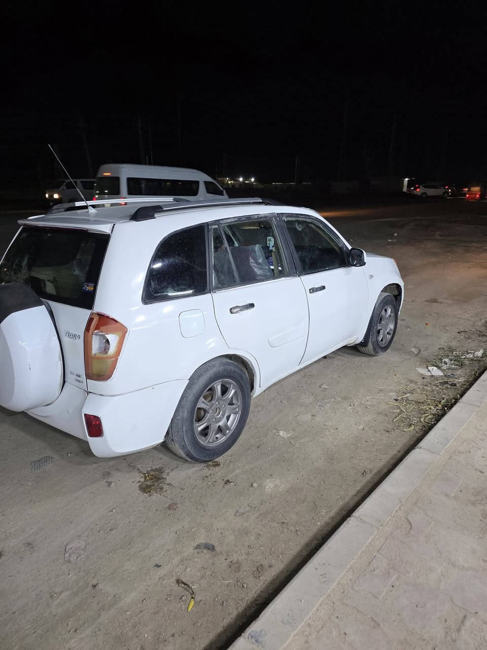 سلام عليكم تيكو موديل 2013 سياره جديده وحلوه بيها ترتيبات خياس
مكينه وكير حلوات تخم تاير حداديه جديده رقم بصره دولي 
السعر ٣٦ ميسان حي الجامعي 
***********
