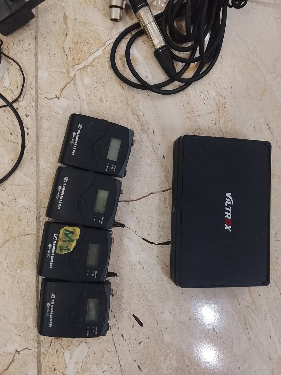 معدات تصور واضائة للبيع كلهم ماركات اصلية وشغالات للتواصل على الرقم اعلى سعر ابيع *********** ماعرف اسعارهم حالياً
