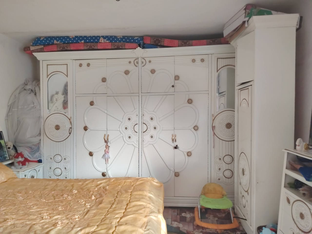 غرفه كلش نضيفه  للبيع وترهم مراوس اذا غرفه نضيفه


**إذا كنت صاحب هذا الإعلان وتريد حذفه لأي سبب، رجاءا أرسل رسالة إلى الدعم الفني**