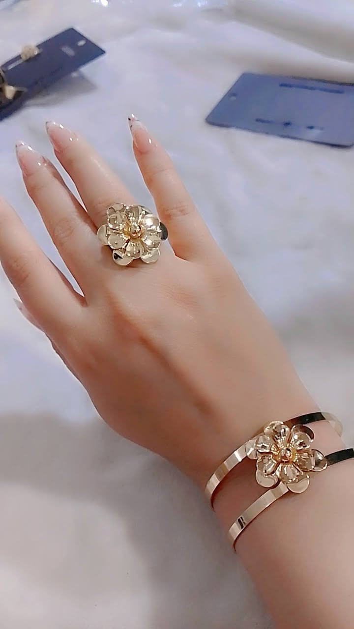 اكسسوارات بطلاء روديوم للعيد
ذووق خطير وتفاصيل روعه والاسعار جدا مناسبه


**إذا كنت صاحب هذا الإعلان وتريد حذفه لأي سبب، رجاءا أرسل رسالة إلى الدعم الفني**