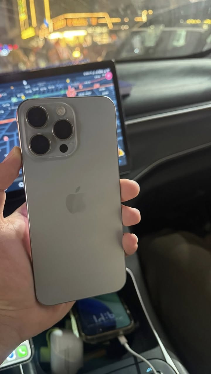 سعر٦٥٠وبي مجال
السلام عليكم ١٥برو ماكس مبدل شاشه وبطاريه وكاله
 فيس إيدي واكف اردله بس برمجه ب٢٥يرجع يشتغل كله شغال كامرات نت صوت اتصال كله شغال مكاني بعقوبه ***********
