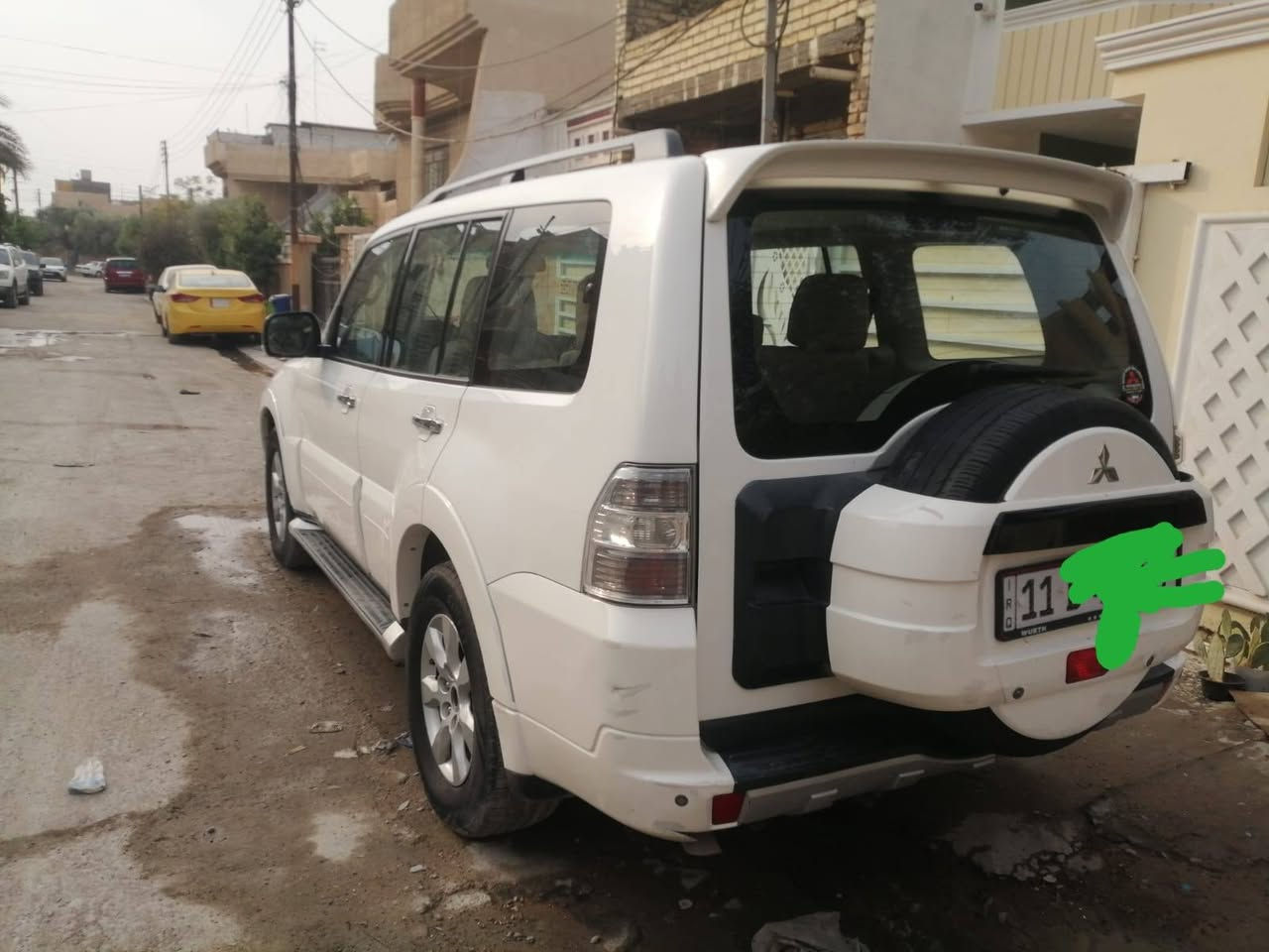 موديل ٢٠١٠
ابيض غير محدد

أرقام بغداد

فتحة

 حساسات جانبي وخلفي

إشارة ترحيب

محرك ٣٥٠٠

فور ويل

مري شفط

لايتات متحركة وضبابي

دوشمة ودواخل جديدة

تحكم

محدد سرعة

صدر جديد

صبغ جاملغات امامية

سونر موجود جديد

حبتور

٧ راكب رقم جديد

هزة جديدة

مكانهه بغداد الغزالية 

الاتصال ***********
