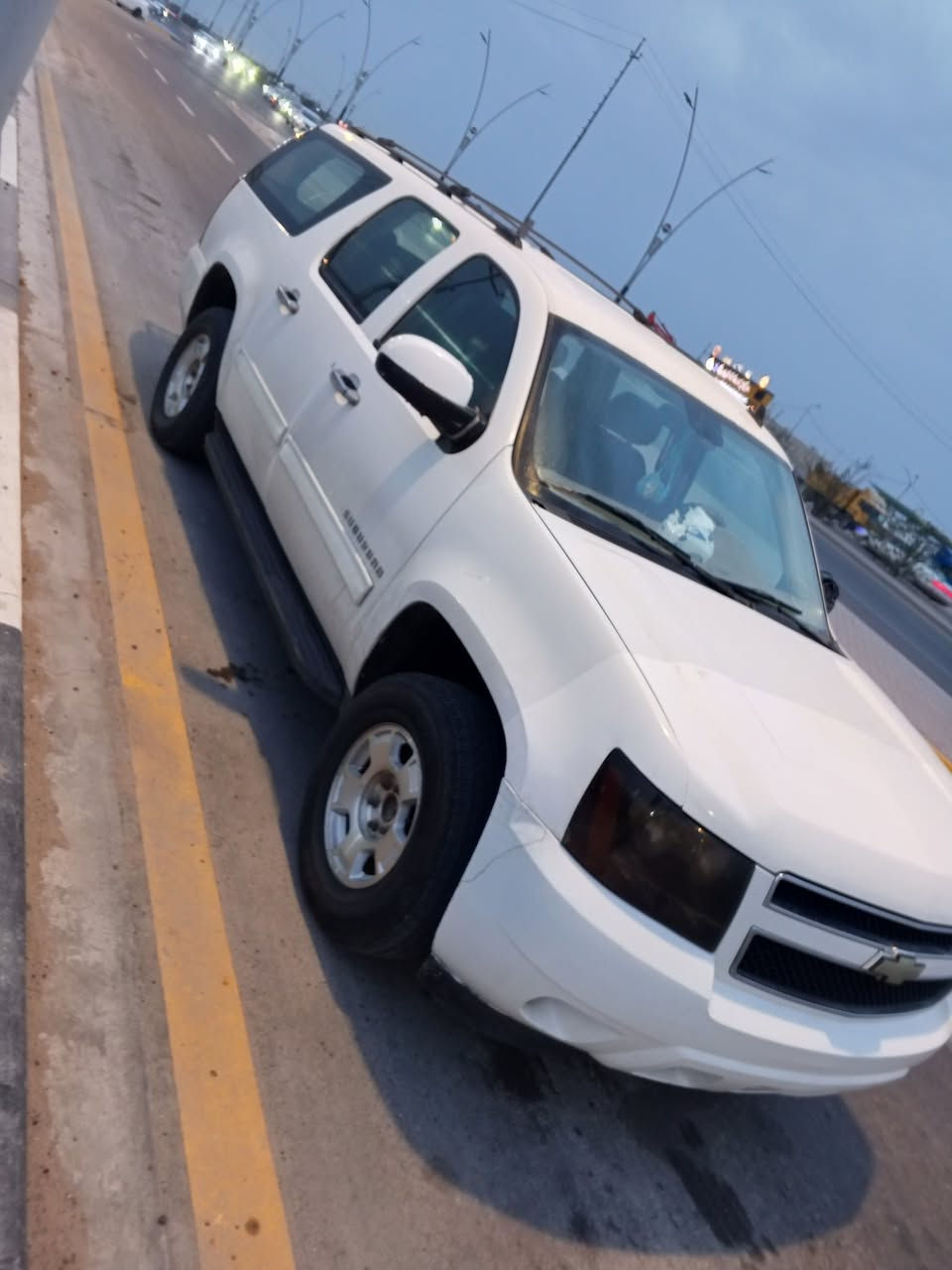 تاهو طويل للبيع مديل 10
كفاله ماعده مدكر ابدل والباب الوره مصبوق سونارها مرفق معه الصور مكينه كير خير من الله كهربيات تبريد حداديه تخم تاير كله جديد 
مصفره هيه غرامات 
 السعر 160 وبيها مجال 
مكلف بالنشر رقم صاحب السياره 
***********
