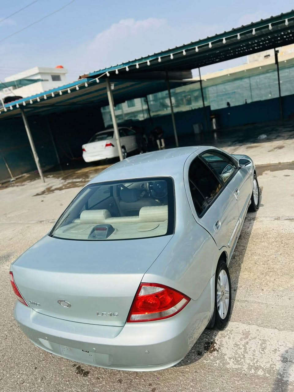 سەرەتا بەناوی خودا…
سەنی سامسۆن 
براوە..
ناوزەرد
ئاوێنە کارەبا
تەبرید لەمس
بێ تەقەورەقەیە
بێ دەعام لێدراو
سەقف کەڤەر گۆران بەشەرت 
کامل کارەبای بەشەرت 
سیدی بۆکس
فۆرمیگ خورمای دەسک ستیل 
گێرومەکینە بەشەرت 
٤ تایەی لۆک
کامل مەزبوتە بەس لێخورە 
شوێن ..هەڵەبجەی شەهید
*********** ژم حلبجة, السليمانية
