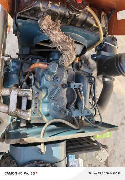 السلام عليكم كوبوته للبيع بلاديه برغي مامفتوح بيه ٢بستم
١٥حصان 
دبل أكسل 
العنوان بغداد الراشديه
السعر ٣٠ورقه 
الرقم ***********
