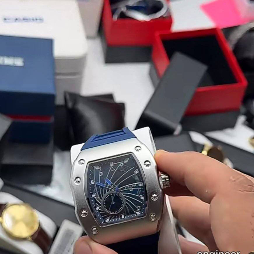 للتواصل مازنجر أو واتساب ***********
