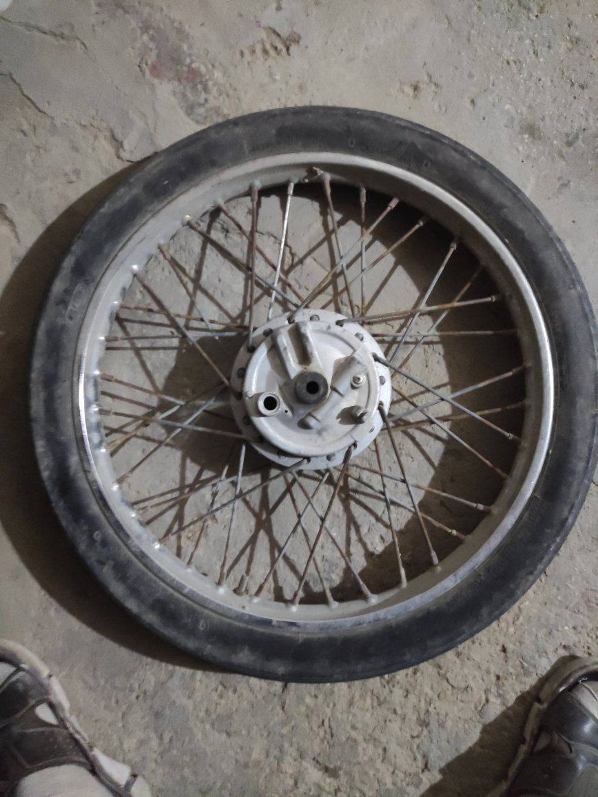 سلام عليكم 
للبيع ويل امامي وخلفي
الامامي كامل كبل شدة الخلفي نقص سيامة
***********
