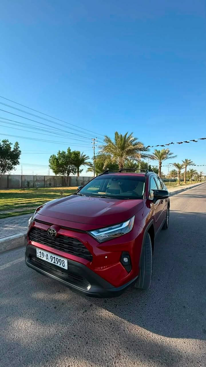 للببع راف فور 2023 RAV4, XLE ✅PREMIUM / راف فور
تويوتا رافور  مرقم كربلاء وكامل باسمي 

💯 السيارة بيع فقط 💯

السيارة فول موصفات  ١/١

السيارة ماشيه : 46000 km قابل للزياده

الضرر : كما موضح بالصوره(الباب مبدل اصلي وكاله واكو صبغ مقدار شبر من يم النرماده للتكمه ، الجاملغ نفسه وبي بارد شوي )    

حجم المحرك 4 سلندر (2.5L) بانزين فقط 
مواصفات XLE :
فتحة السقف ( سيلايت ) 
بصمة تشغيل
كشن كهرباء
صندوق كهربائي 
رادار أمامي
تحديد مسار
رادار جانبي (نقاط عمياء)
رادار خلفي
اوتو ستارت (Auto start)
اوتو ستوب(Auto Stop)
هاند بريك بصمة
اوتو هولد(Auto Hold)
تحكم وضعيات القيادة ECO,NORMAL,SPORT
مانع انزلاق+ABS
حساسات خلفية+كاميرا
تحكمات استيرن
اشاير بالمري 
لايتات زينون و عدسه 
بلاجكتور زينون 
تبريد قطعتين 
وبقية مواصفات XLE المعروفة
السعر 237$ ورقة و بيها مجال بسيط
مكان كربلاء 
تلفون  :***********
