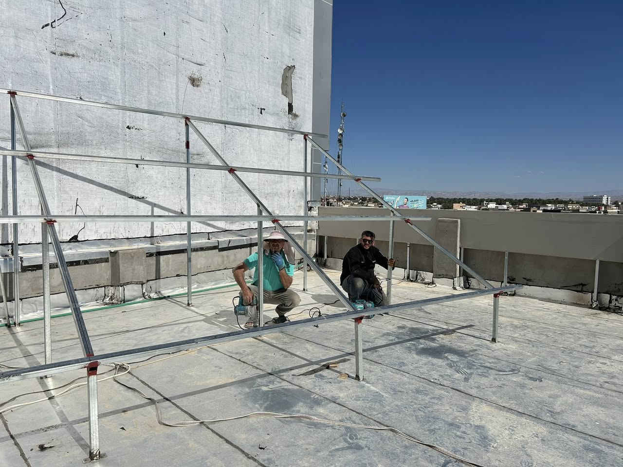 ☀️ كهرباء مستقرة طول اليوم؟ الحل هنا! 🔋

تم تنصيب منظومة طاقة شمسية متكاملة:
🔹 8 ألواح شمسية عالية الكفاءة
🔹 انفيرتر Deye 6KW
🔹 بطارية ليثيوم SVOLT 10KW

✅ تشغيل نهاري وليلي
✅ تقليل صرف المولد
✅ ضمان وجودة بالتنفيذ

📍 خانقين – حي العمال
📞 0770354807
      ***********
