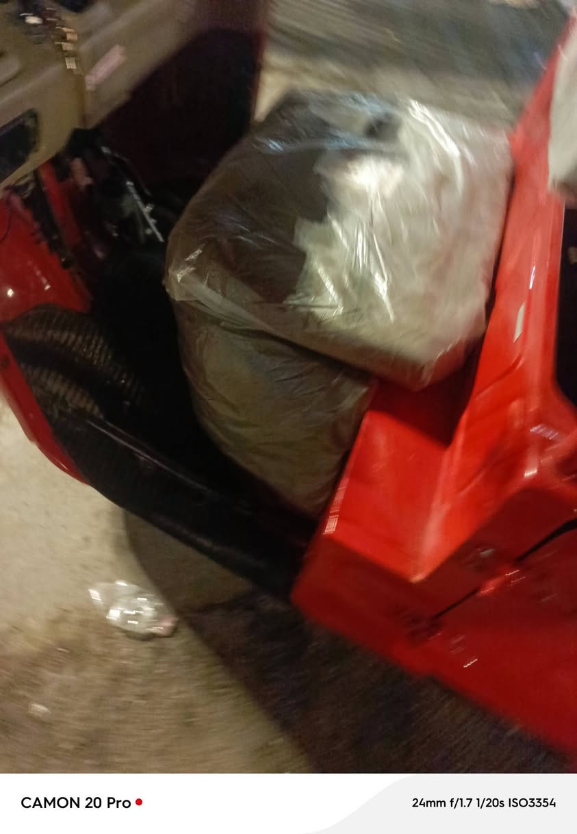 سلام عليكم تكتك موديل 21شهر 11تكتك مكفوله بس دوسه وحده معمره رقم وسنويه لوحه نكليزي بسمي تكتك خير من الله مكاني بغداد المشتل ***********
