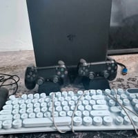 بلي فور اخو الجديد نضافه 100%100يجي وياه ٦ لعبات ٤ اقراص ولعبتين من دا...