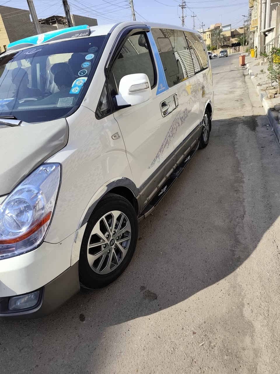 السلام عليكم. ستاركس. للبيع. موديل 10. سياره انظف من الصور. بيها جمله مبدل. الباقي كفاله ماكينه تبريد حداديه اكسن كفاله السياره باسمي العنوان بصره الهارثه السعر145  مجال قليل المشراي لا يخابر ***********
