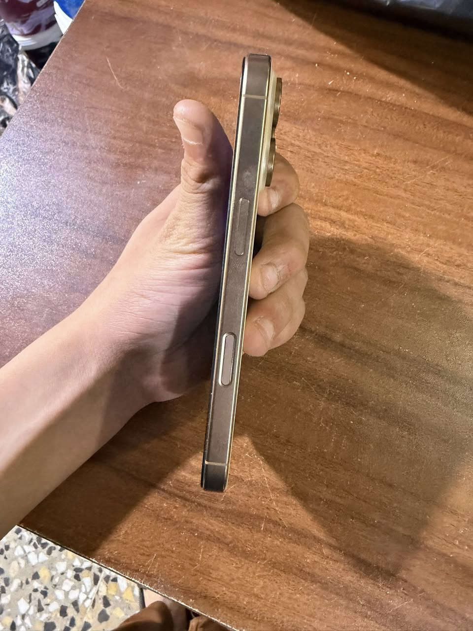 ١٦ برو ذاكره 256 الون الصحراوي مبدل شاشه وكامره شاشه مال تفصيخ   لاستفسار ***********
