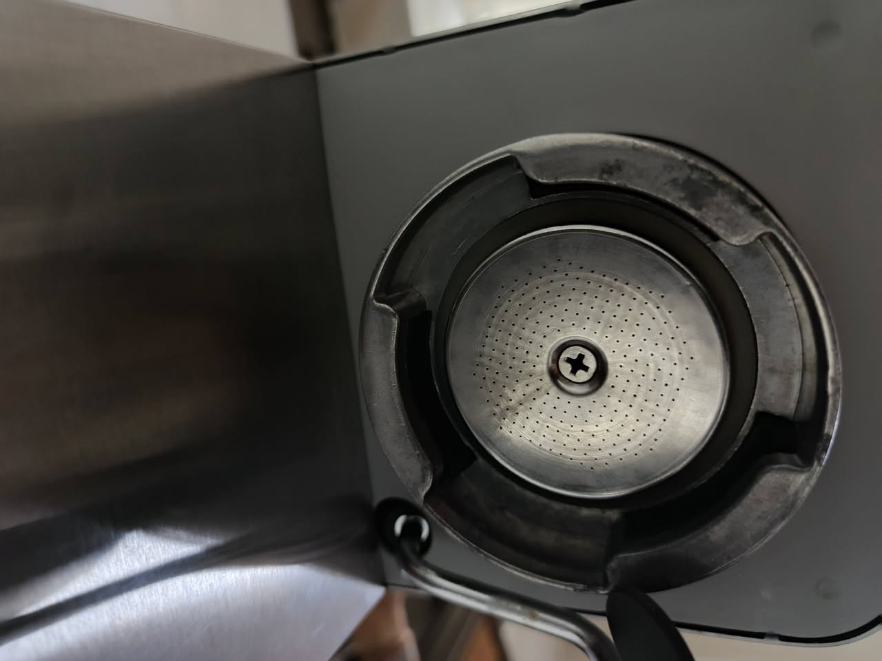 متوفر
مكينة اسبريسو مستعملة نظيفة 15 بار
٢ باسكت مضغوط سنكل ودبل شوت
عصا تبخير وخزان ماء بسعة لتر وربع


**إذا كنت صاحب هذا الإعلان وتريد حذفه لأي سبب، رجاءا أرسل رسالة إلى الدعم الفني**