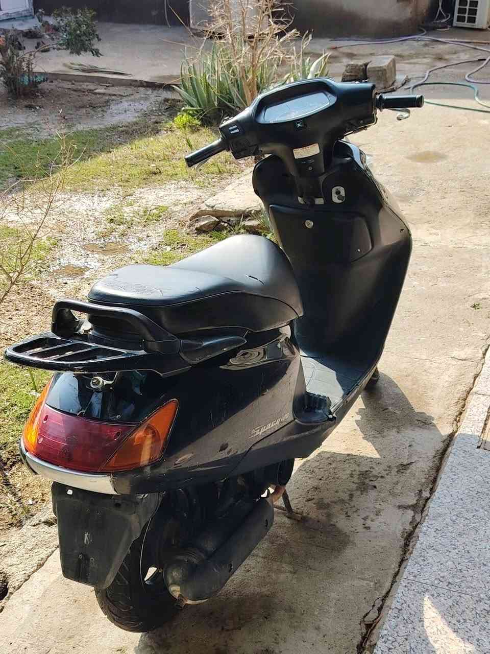 من رخصة الادمن
للبيع دراجة سبيسي ياباني كفرات اصلي دراجة مفتوحة مرة وحدة شغال هندر وسلف السعر 600 وبيها مجال خاص مفتوح
للاتصال***********
