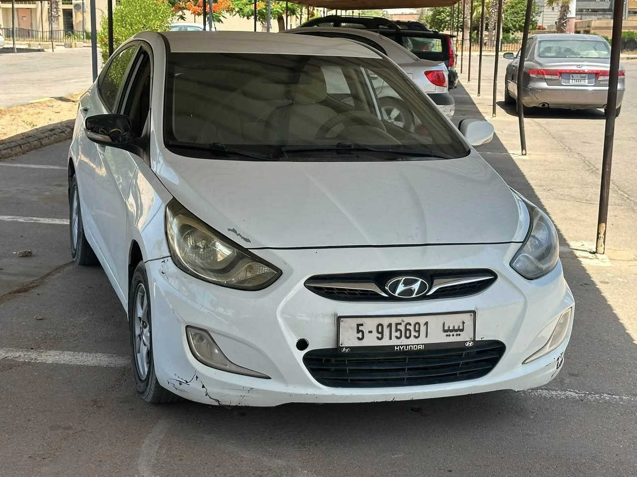 الله يبارك بسعر💸💸16.800💸💸
الـنوع : ‏هيونداي ✔️ 
الفــئة : اكسنت✔️
اللـون : ‏ابيض🔘
سعـة المحـرك :1.6✨العادي
الطـلاء : لاَ يوجَـــد ☑️ 
سـنة الصـنع : 2012🤞
إستيــراد كوريا🇰🇷
الحـالة : ممتَــٰـازَة ✅
الممـيزات 
تكييف دجيتـال 🌟 
محرگ وكمبيو 10/10 🌟
العيـوب :  لا يوجد باذن الله 
المسـافة المقطـوعة :147  
نـاقل الحـركة : أوتوماتــگ - 𝐀𝐔𝐓𝐎
نـوع الوقـود : بنزيــن - 𝐆𝐀𝐒𝐎𝐋𝐈𝐍𝐄⛽️
طـريقـة الدفـع : گـــاش - 𝐂𝐀𝐒𝐇 💰
__________________
للإستفســار أگـــثــر ↘️⬇️↙️
رقـم الهـاتف : 094.448.32.17📱📲


**إذا كنت صاحب هذا الإعلان وتريد حذفه لأي سبب، رجاءا أرسل رسالة إلى الدعم الفني**