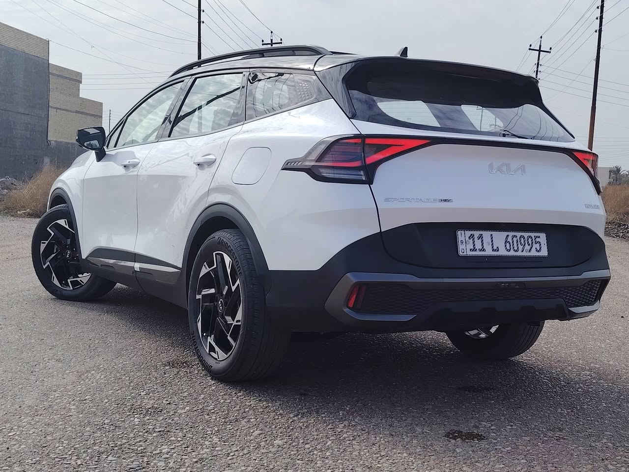 السلام عليكم للبيع كيا سبورتج خليجي تجميع الصين موديل 2022 رقم بغداد باسمي تحويل مباشر هزه سنويه جديده ماشيه 40الف فقط السياره كفاله عامه ماعدا 4 مكانات بارد فقط السياره مايحتاج اذكر المواصفات لئن ممليه مواصفات فوق الفول شنو بالك مواصفات موجوده بيها محرك ٢٠٠٠ هايبرد وبانزين بدون تيربو اقتصاديه بشكل وبيها عزل ونعومه بشكل مو  طبيعي السعر 210 وبيها مجال بيع اومراوس حسب القناعه للاتصال *********** مكاني الدوره
