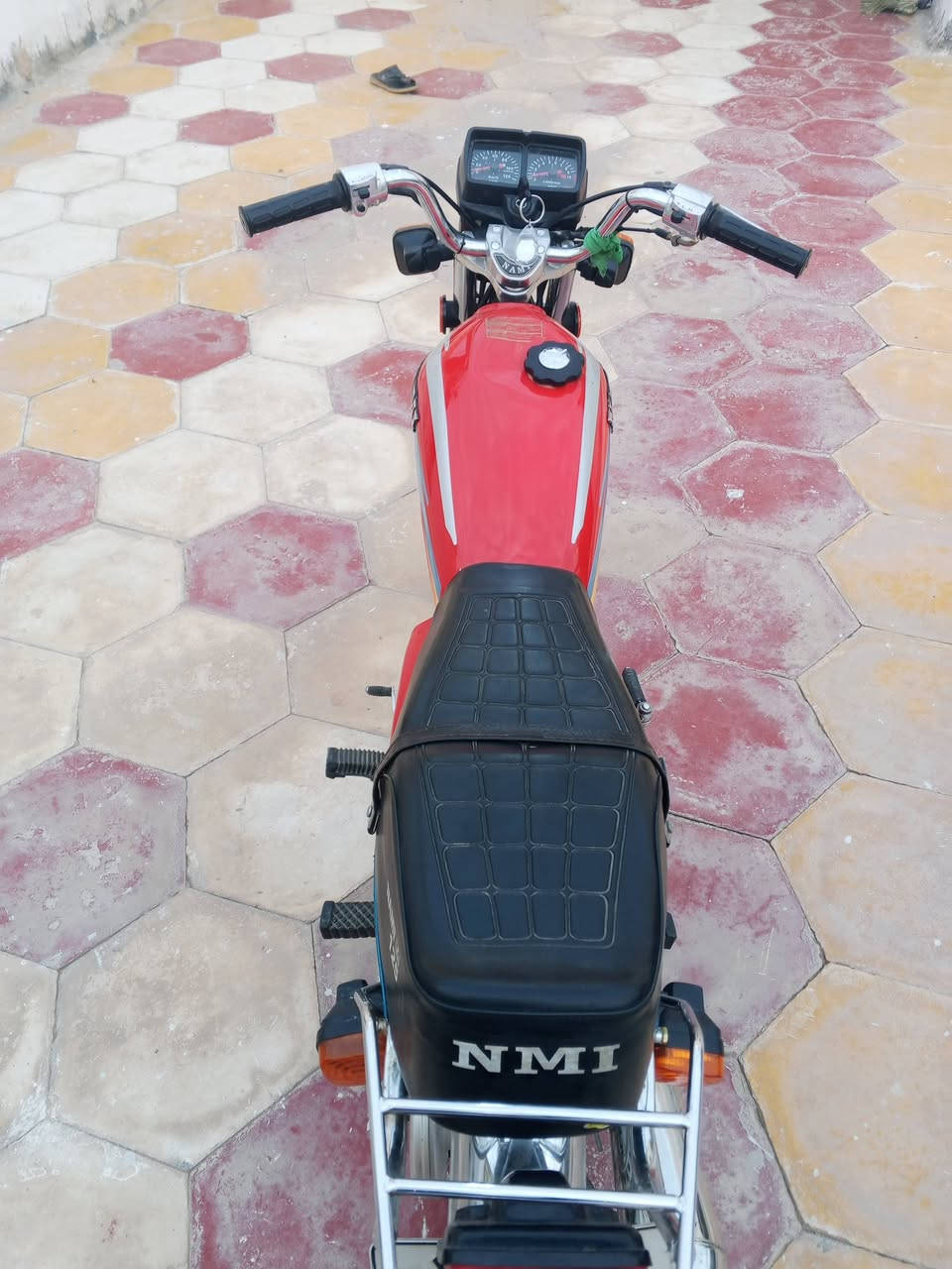 سلام عليكم دراجه نامه شلامجه اصلي مديل24 رقم وسنويه وكيله نوار سعر  مليون 850  لبكان دوانيه الحمزه رقم *********** ..
