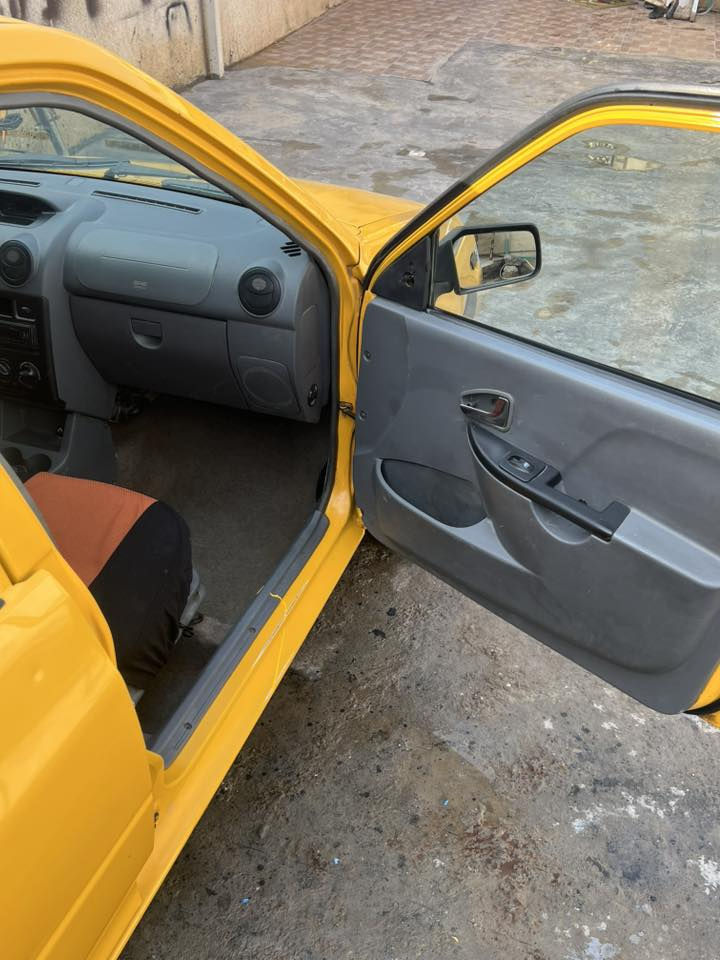 سلام عليكم سايبا موديل ٢٠٢٠ سيارة نضيفة بدون شواصي كير مكينة تبريد تدفئة شغالة سيارة جاهزة وخير من الله بيه طخة بل جاملغ الخلفي ضهر السايق وما مصلحة  55ورقة سيارة سعره بيه مجال شي قليل حك الجية 
*********** رقمي بي واتساب
