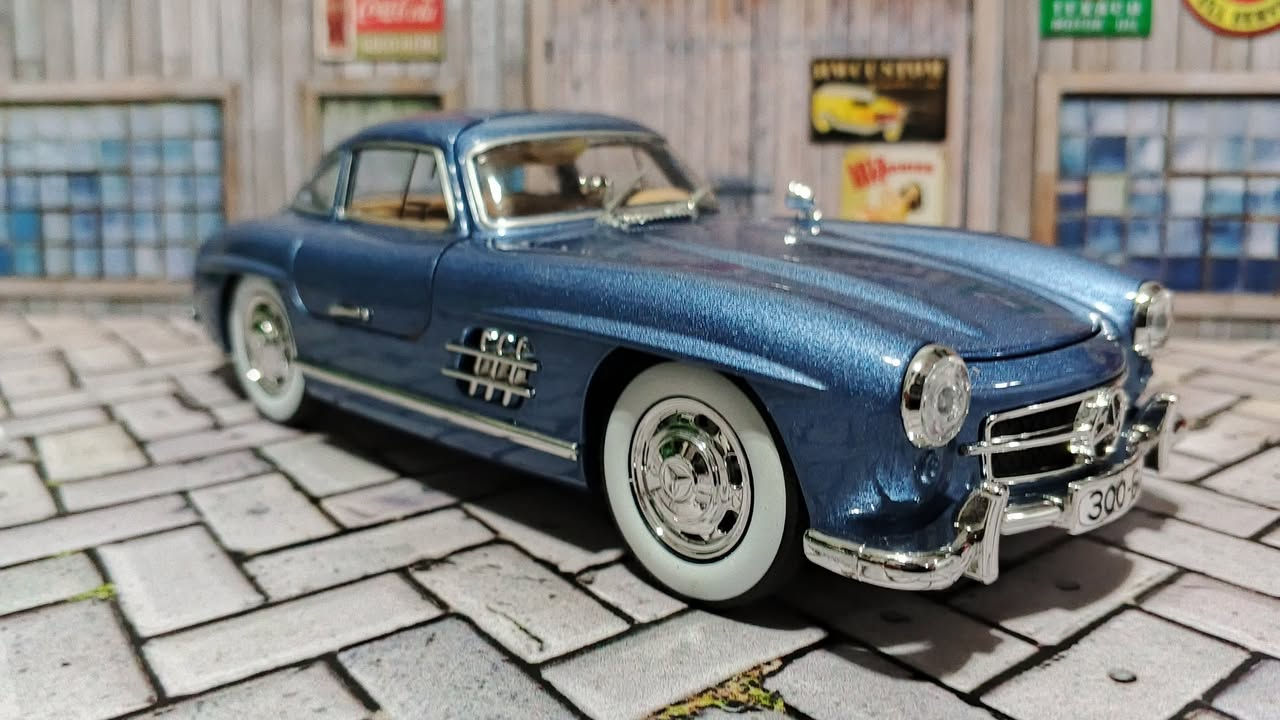 مرسيدس 300sl
مقاس 1/24 
انتاج شركه بنزيما مرسيدس


**إذا كنت صاحب هذا الإعلان وتريد حذفه لأي سبب، رجاءا أرسل رسالة إلى الدعم الفني**