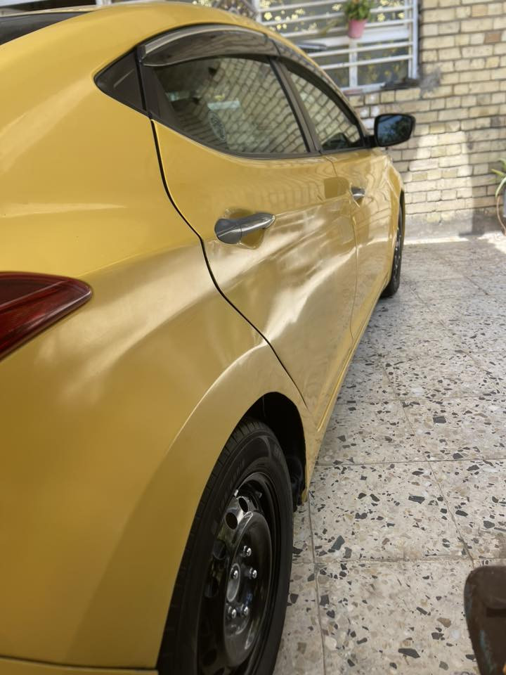 السلام وعليكم النتره مديل ١٣ حادثه بنيد ونفسه معمر  شواصي لغود جدد سياره كله ليبل واحد مكفوله من التبديل  تخم تاير صدر امامي خلفي تبريد مكينه كير كله جديد سونار وصور الحادث موجود بسمي ***********سعر ٩٥ وبيه مجال
