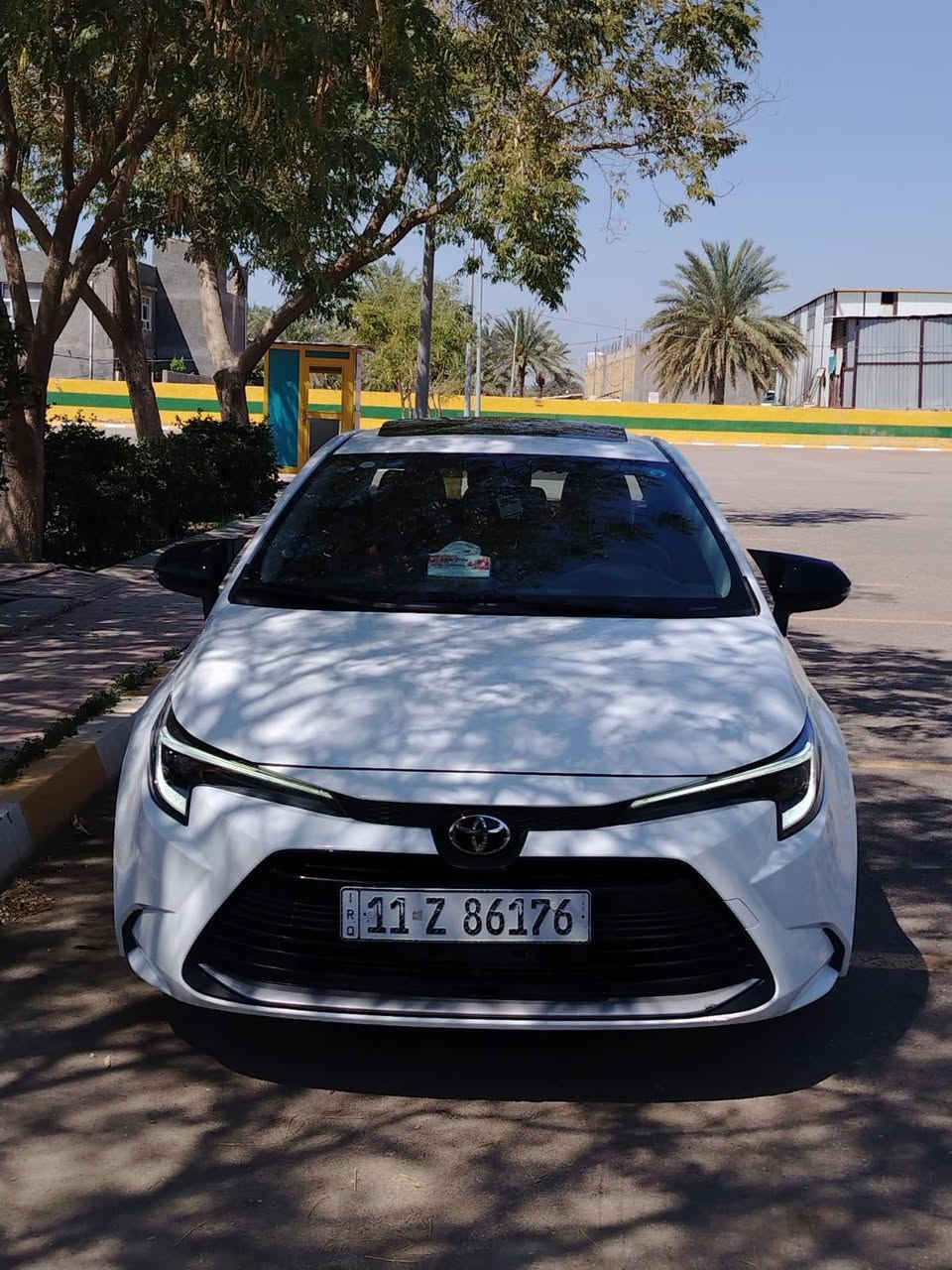 السلام عليكم للبيع كورلا خليجي موديل 2025هايبرد
فول مواصفات1/1
فتحه سلايد روف
بصمه
كشنات جلد
سايد بريك دكمه
وضعيات قياده
إشارة بالمري
نضام EV
رادار امامي
كروز مثبت سرعه 
تحديد مسار
كامره دواره
شاشه كبيره لمس
وبعد معروفه مواصفات الكورلا 
سعره 147وبيها مجال
للأتصال/***********
