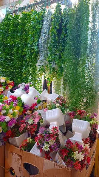 اهلا وسهلا بكم في
 معرض تحفيات وهدايا البحراني   
نعلن وصول بضاعة جديدة ومتنوعة وبأسعار مناسبة 
العنوان/طويريج_ بداية سوق النساء قرب بسطيات الفلافل 
يوجد توصيل لكافة مناطق طويريج فقط 
***********
 #البــحـِِـــرانــــي
