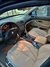 بي ام دبليو ٥٢٥ • ٢٠٠٢ • رقم اروبي