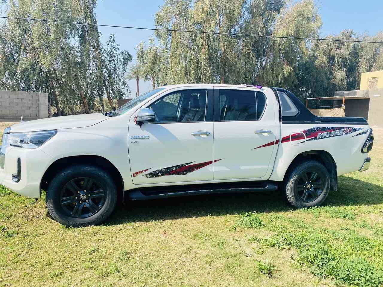 سلام عليكم👋
للبيع تيوتا هايلوكس🛻

تي ار دي 

كويتي باب اول 

موديل 2022 

رقم اربيل بأسمي 

فول مواصفات للاخير 

شاحن وايرلس 

حساس امامي خلفي 

قطعتين تبريد ❄️

٦ سماعات 🔊 

‏شاشة🖥️

بصمة 

باقي المواصفات معروفه فول 

🟩السعر عنده التصال      

لاستفسار 📞 

لاستفسار الاتصال ع الارقام التالية 📲📲

‏)(***********

تحياتي لجميع 🌹 🌸 🙏🏻 سلام عليكم👋
 عليكم👋
