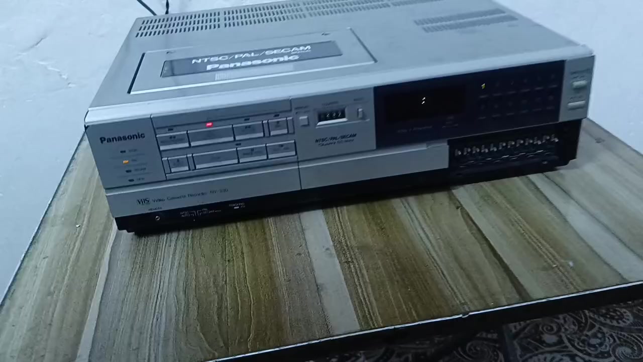 السلام عليكم اخوان
جهاز فيديو بانسونيك صناعه ياباني 

نقص فقط باب من الجهة اليمنى 
سعره مع التوصيل 66 الف


**إذا كنت صاحب هذا الإعلان وتريد حذفه لأي سبب، رجاءا أرسل رسالة إلى الدعم الفني**