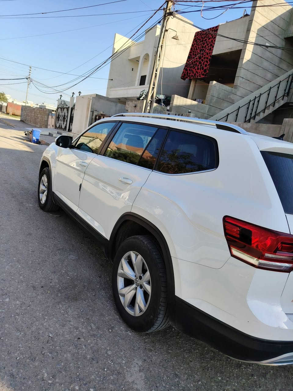 سيارة للبيع
فولكس واكن اطلس موديل 2018
وارد كندي مكفولة كفالة عامة من الحادث
7راكب 
مكينة 6V
فتحة سقف بانوراما
مكان السيارة كركوك 
رقم اربيل جديد
للاستفار الاتصال على الرقم
***********
