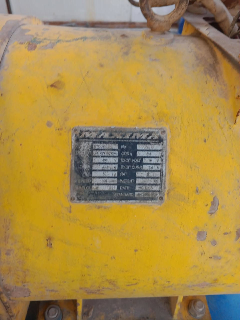 السلام عليكم مولد كيا شغال على الفحص والحمل نظيف كلش ألعنوان بغداد البلديات مكينة ٧٠١ توليد ٣٠ كيفي سنكل العنوان بغداد البلديات اتصل على الرقم وسهلة ***********بي واتساب
